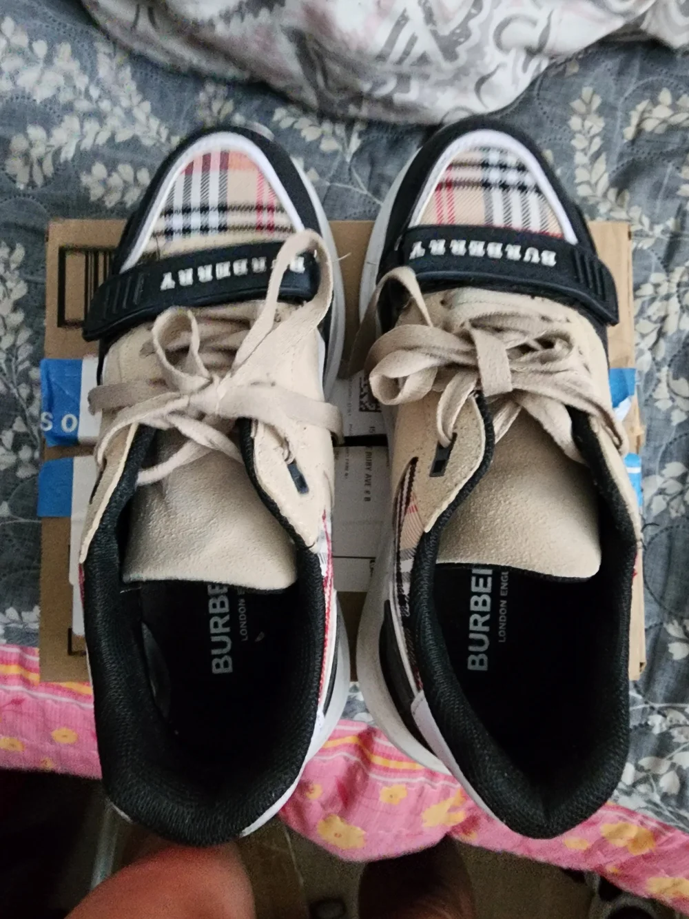 N/A sneakers black
